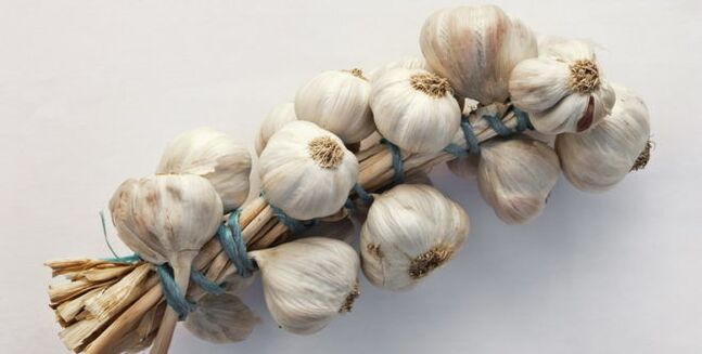 Garlic to remove parasites from the body